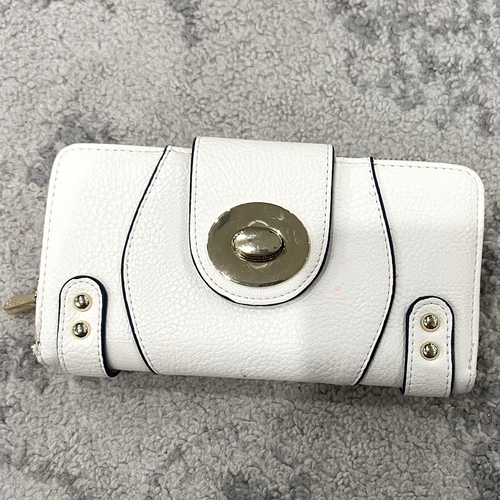 Like New Wallet